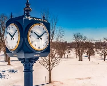 King https://www.streetclockdepot.com