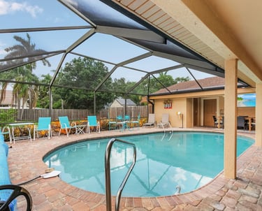 Central Retreat Vacation Rental Pool