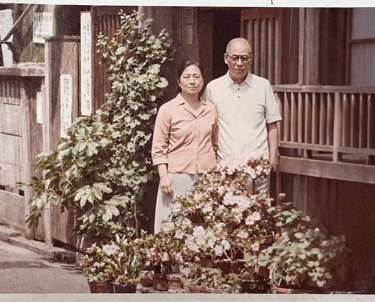 The exterior of Nakadaya Ryokan 50 years ago and my grandparents.
