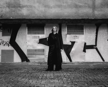Minimalistyczna sesja w czerni i bieli, Opole