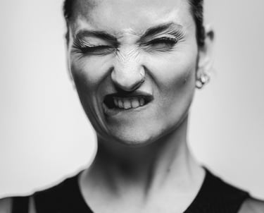 Sesja zdjęciowa w studio, kobieta, miny, Opole