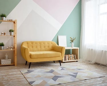 Pintor profesional en Bilbao renovando el interior de un piso en Abando