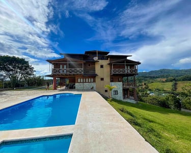 Piscina de la villa presidencial Constanza