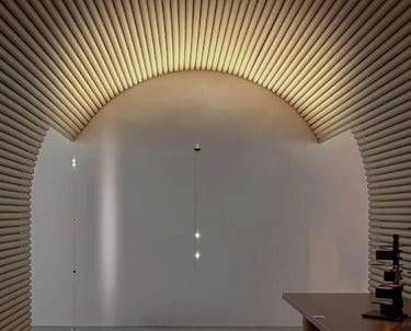 e22 system lamp in wall