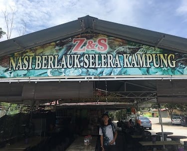 Z & S Selera Kampung