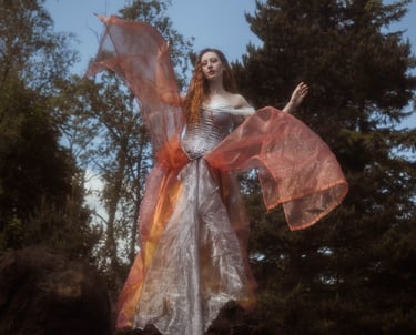 Photo d'une femme en costume original