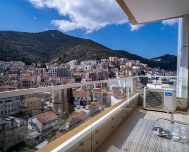 budva loop houses