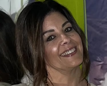 Mariló Orozco, cliente satisfecha proporcionando un testimonio para los servicios de Natalia.