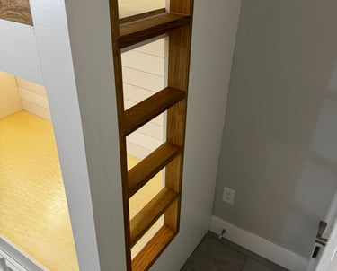 Bunkbed ladder 