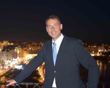 Damien Loosdregt, Chauffeur privé VTC et guide touristique pays basque