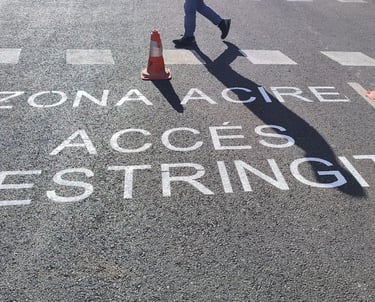 Pintado zona acire en la ciudad de Ibiza