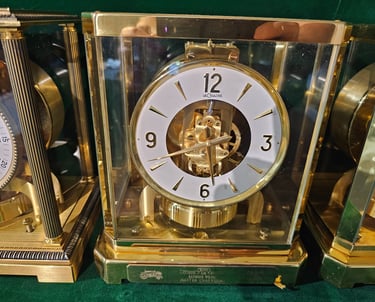 Atmos Clock Model 528-6