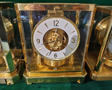 Atmos Clock Model 528-8