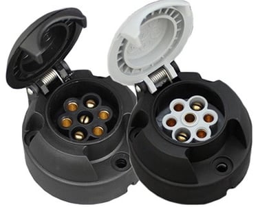 Double 7-pin towbar socket providing caravan lighting and battery power connection