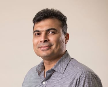 Customer-centric executive with six engineering licenses, known for leadership in Marine, Offshore,