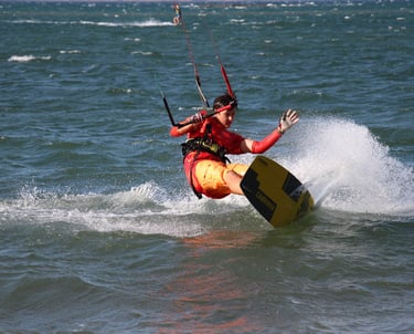 Kitesurfing carve