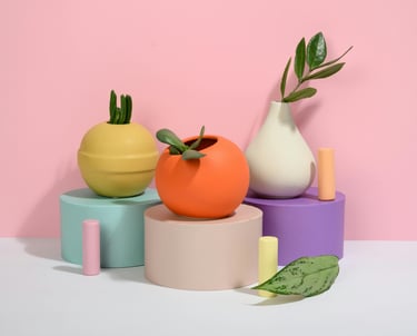 deco objects arranged on a floor, with a lilac tone - space organization in NJ