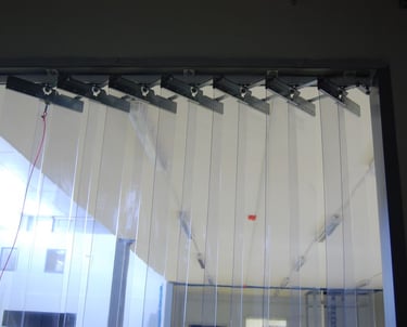 ستارة باب بشريط من بلاستيك