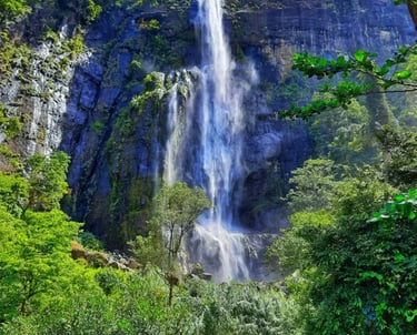 Diyaluma Falls