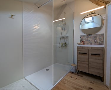 Douche du gîte Agate en Charente