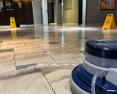 Grundreinigung Feinsteinzeug