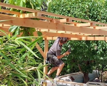 Matériaux chantiers : pin douglas, bois exotiques : IPE, cumaru, bande de protection, visserie inox