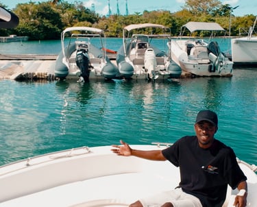 Bateau Forboat 23 idéal pour explorer les lagons de Guadeloupe