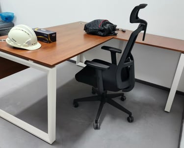 Custom executive conference table Al Quoz Dubai office furniture supplier