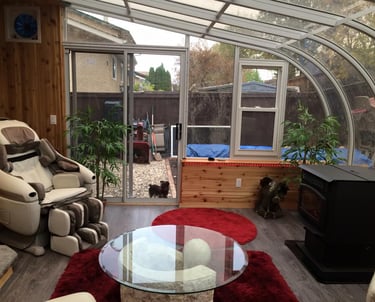 Curved Solarium with cedar