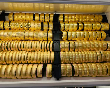 Mad Gold, Türkiye'nin en büyük imitasyon takı mağazasıdır. Gerçek altın kaplama kuyumcu takılar