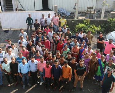 Salasar Dyed Yarn team