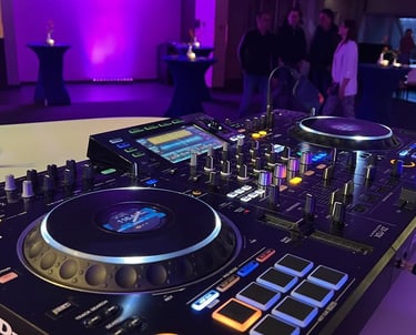 Pioneer XDJ-XZ DJ Set