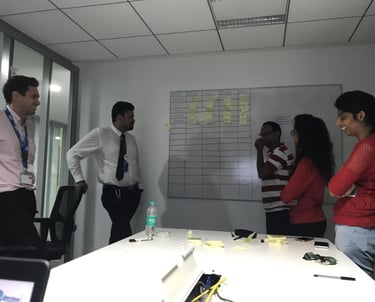 Tim Dougill running an Issue Finding workshop in Pune, India.