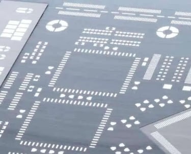 Omini: Paste printing steps with PCB stencils for accurate, high-quality PCB assembly.