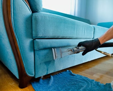 wet cleaning of a blue sofa