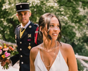 Reportage mariage Paris 19 : mariage militaire aux Buttes Chaumont