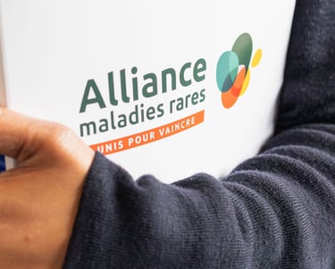 photographe corporate Paris : gros plan sur plaquette entreprise