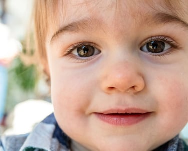 photographe famille : portrait enfant dans le Val de Marne
