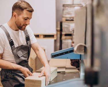 Service d'assemblage de meubles à Anjou – Montage rapide et précis pour maisons, bureaux et commerce