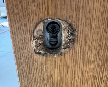 cylindre de porte cassé suite à effraction
