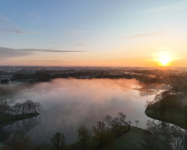 Photo aérienne par drone du plan d'eau à Saint Philbert de Grand Lieu 