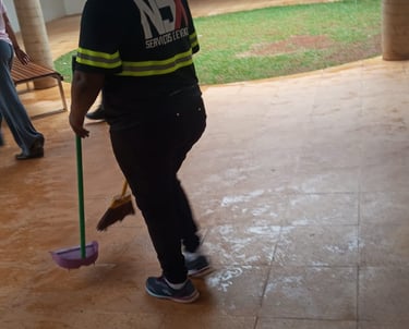 Nosso Serviço de Limpeza e conservação A limpeza e conservação dos ambientes é essencial para garant