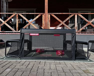 Sėdimas stalo futbolas dviems žaidėjams vienu metu