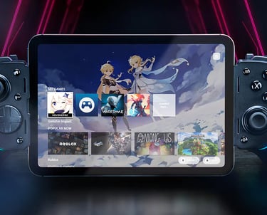 Jugador usando mando USB-C en smartphone con juego de acción; soporte para cloud gaming y carga pass