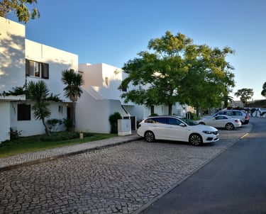 fiat huurauto bij mooi appartement van Balaia Golf resort in Olhos do A''qua