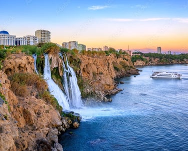 Spettacolari cascate del Duden ad Antalya in Turchia 
