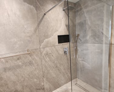 Carreleur à Bruay La Buissière / réalisation de salle de bain par Carréno carrelage