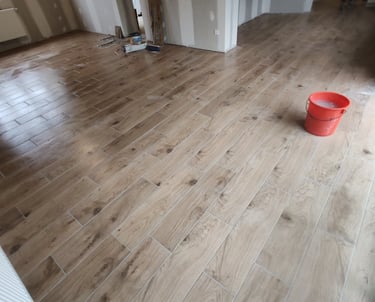 Détail de carrelage posé avec précision à Annezin