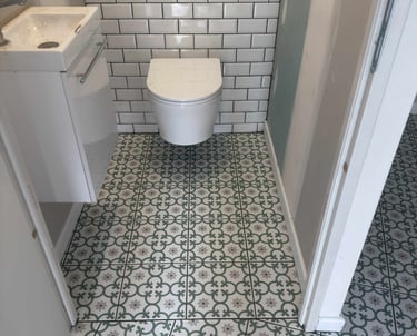 carreleur bethune, pose de carrelage tomette / Carréno et metro blanc