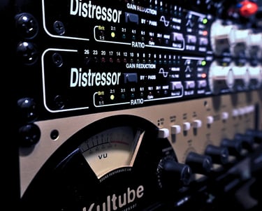 SU Sonics Production. Equipment & Gear List